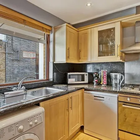 Lovely 3-Bed Clapham Common London Exterior photo