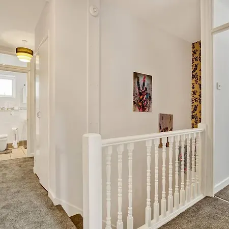 Lovely 3-Bed Clapham Common London Exterior photo