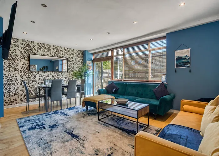 Lovely 3-Bed Clapham Common