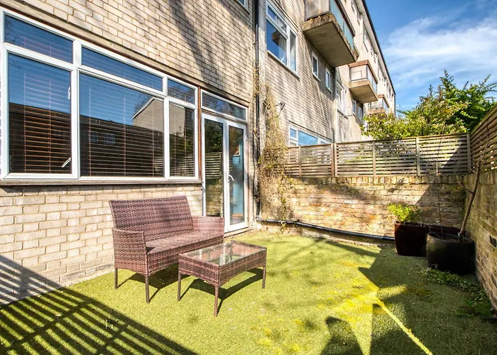Lovely 3-Bed Clapham Common